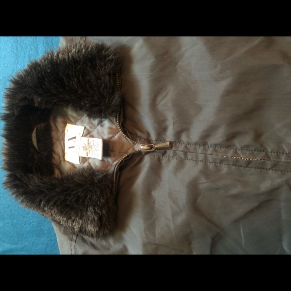 Jacket - Picture 3 of 4